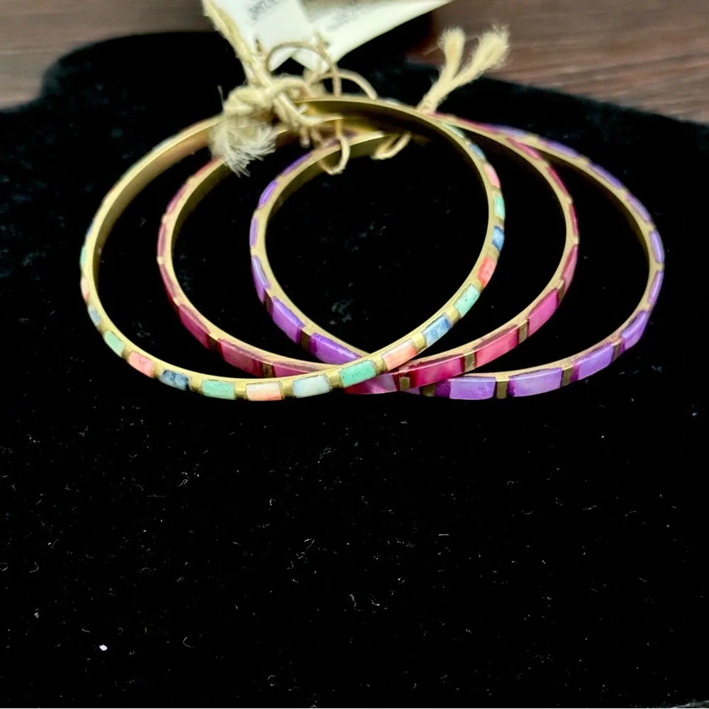10,000 Villages Multicolor Bangles - Picture 3 of 4